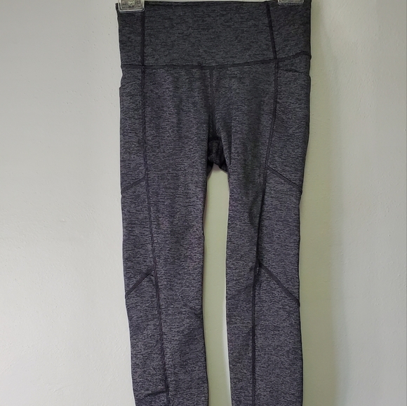 Athleta Pants - Athleta/ Gray Capri Leggings